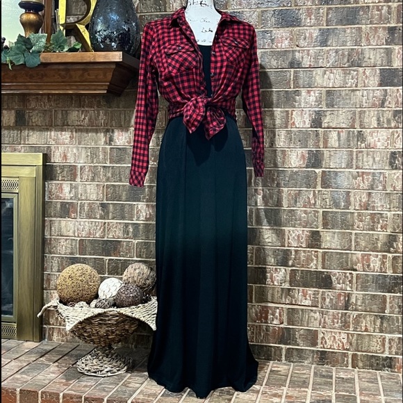 EUC CROFT & BARROW Red Plaid Flannel Button Down - Picture 2 of 11